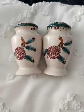 FINAL..Hand-Painted Cream Pinecone Ceramic Salt & Pepper Shaker Set